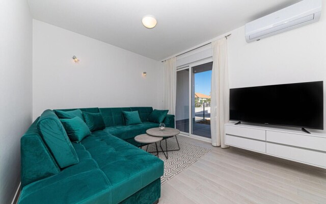 Beautiful Apartment in Trogir With 2 Bedrooms and Wifi