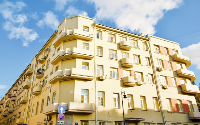 LUXKV Apartment on Prechistenka 17