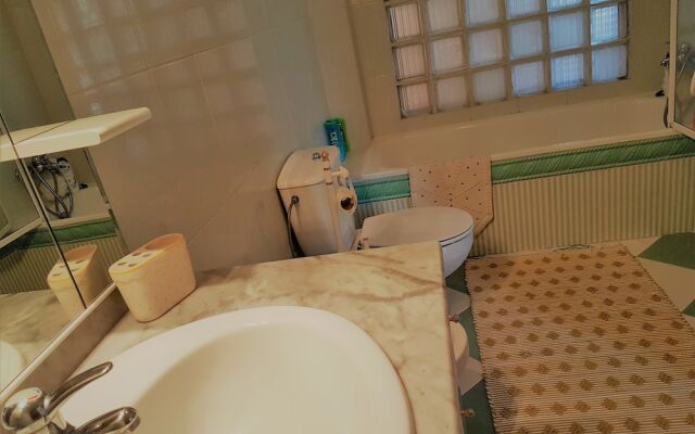 Caparica Quiet Rooms by Host-Point