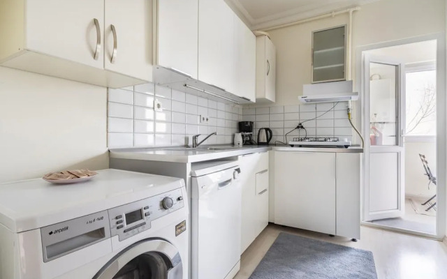 Missafir Modern Flat With Balcony on Bagdat Street