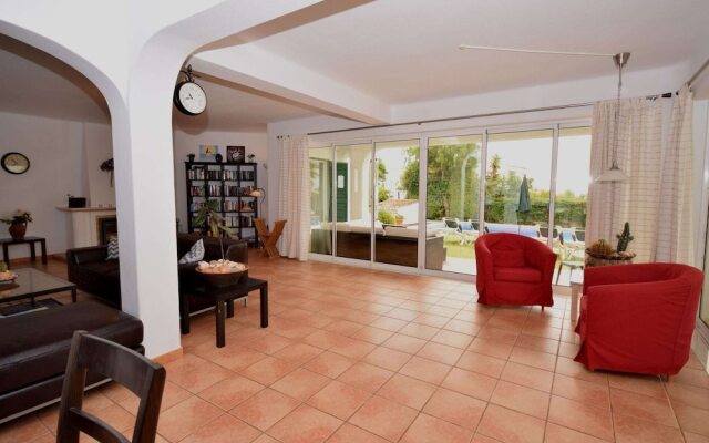 Fantastic Villa in Albufeira With Private Swimming Pool