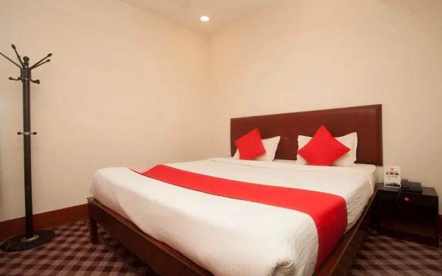 Hotel Eastern Star by OYO Rooms