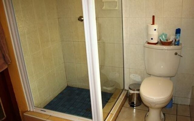 Flintstones Guest House Durban