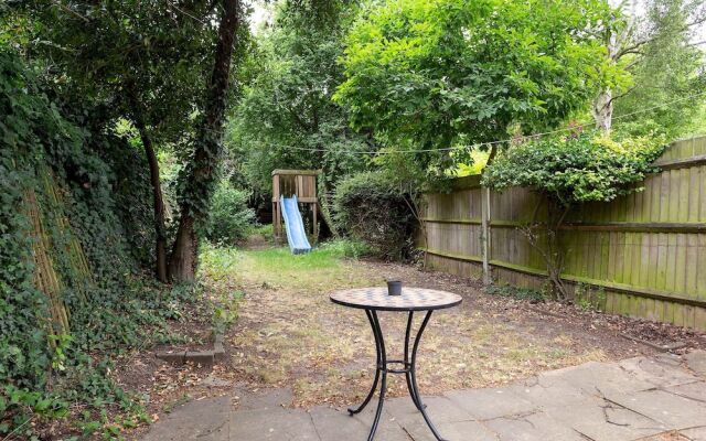 2 Bedroom Flat In Earlsfield