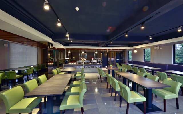 Ihotel