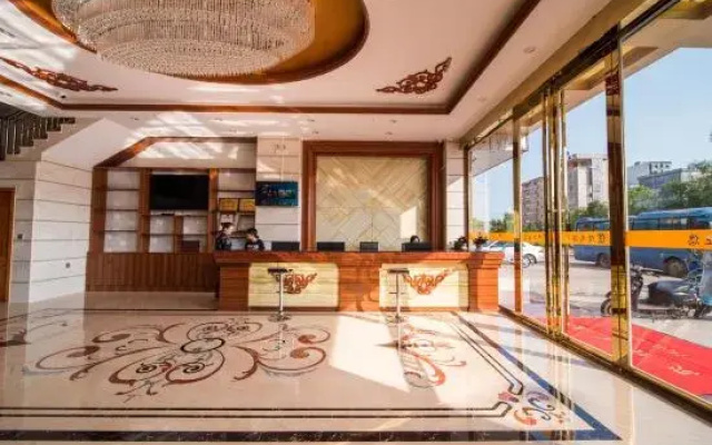 Dongxing Junwen Hotel