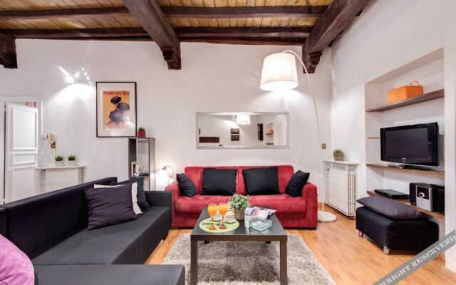 Navona (180) Hotel