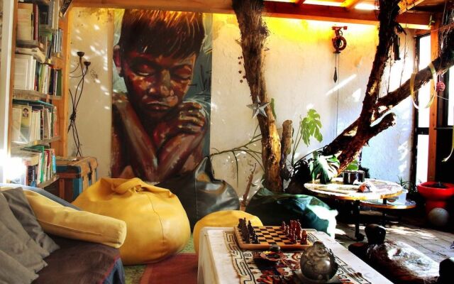 Makuto Guesthouse Hostel