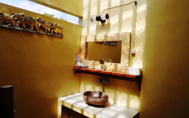 Alamanda Villa's Rooms & Adventure