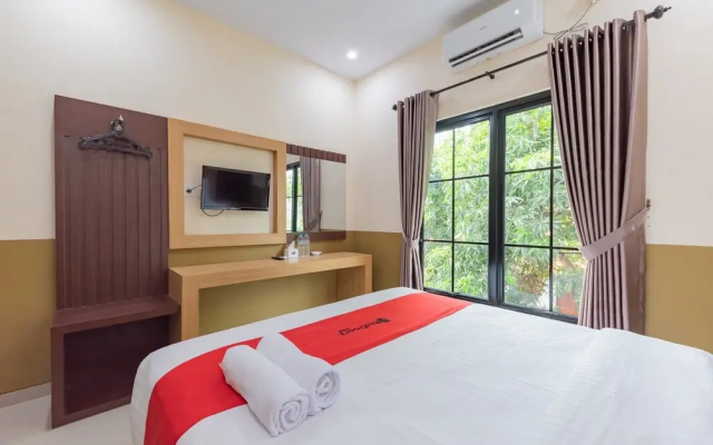 RedDoorz Plus @ La Asiana Guest house