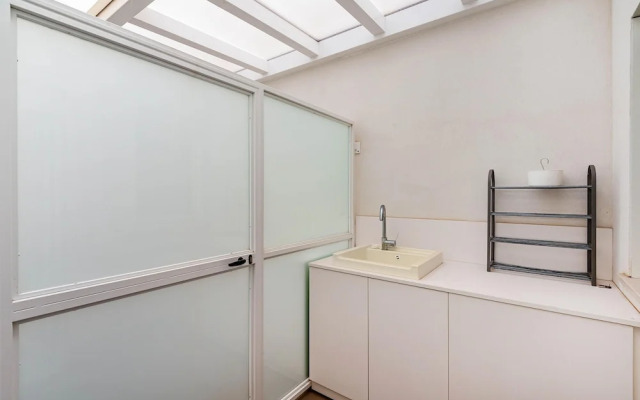 Marina Apartment 100m From Sea