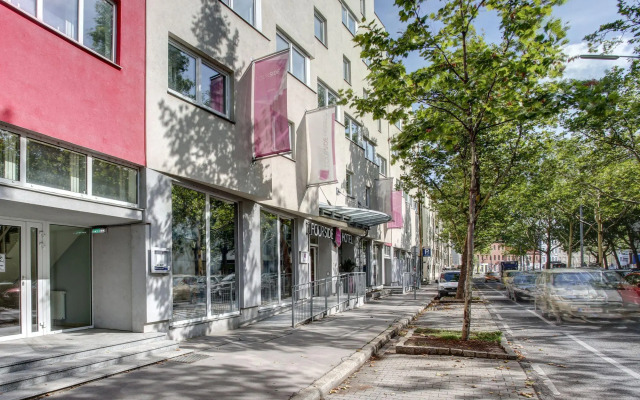 Ramada Hotel & Suites Vienna