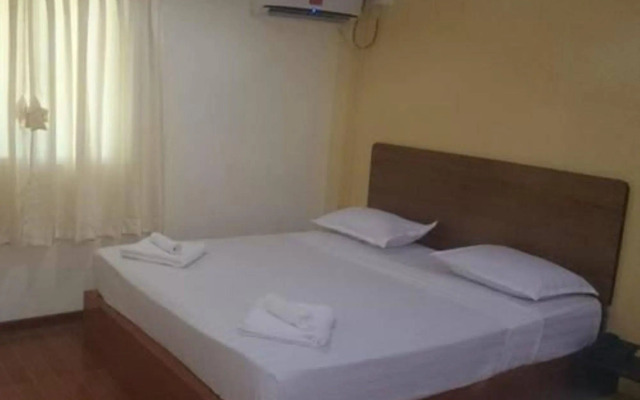 Silver Moon Hotel
