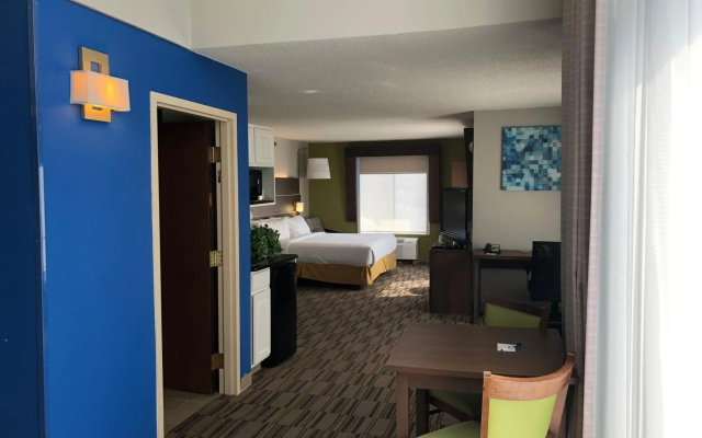 Holiday Inn Express & Suites Quakertown - Allentown Area by IHG