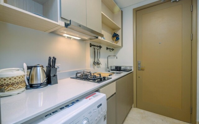 Cozy Gold Coast Studio Apartment with Pool and Sea View