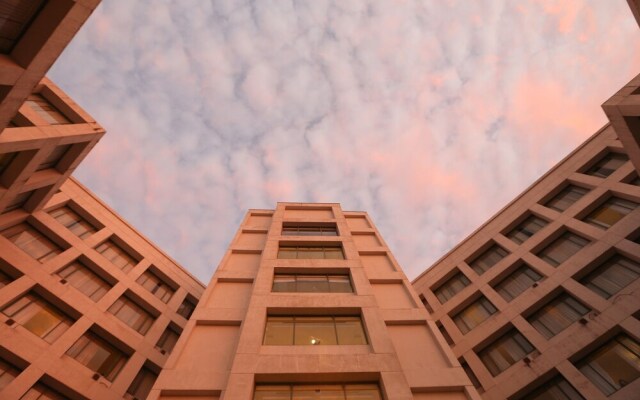 Ritzy Hotel Manado