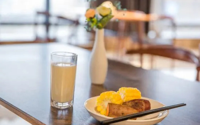 Tonglu Hongqi JC Hotel