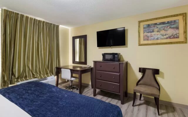 OYO Townhouse Houston Airport North