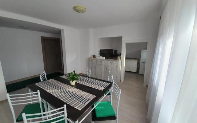 Casa De Oaspeti Anna