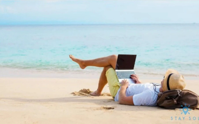 Hollywood Bliss Studio Balcony Beach View