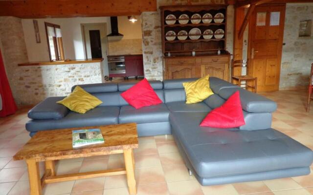 Gîte Saint-Juire-Champgillon, 4 pièces, 8 personnes - FR-1-426-363