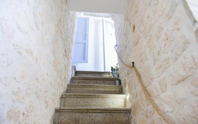 100 House - Indipendent House - NEW RESTYLING