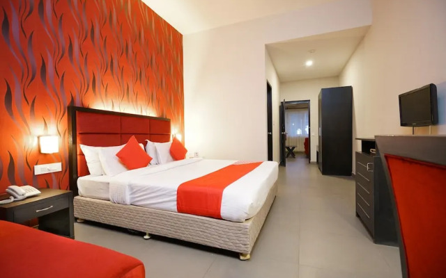 Mookkannoor Tourist Home by OYO Rooms