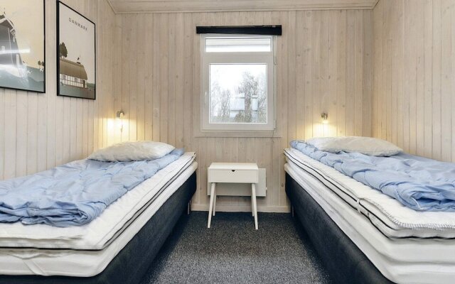 Luxury Cottage With Pool and Sauna-by Traum