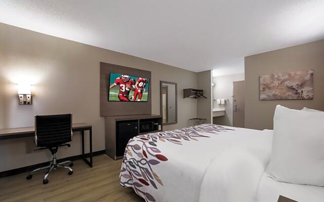 Super 8 By Wyndham Marston
