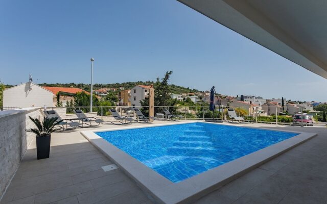 Villa Compass Luxury in a natural bay