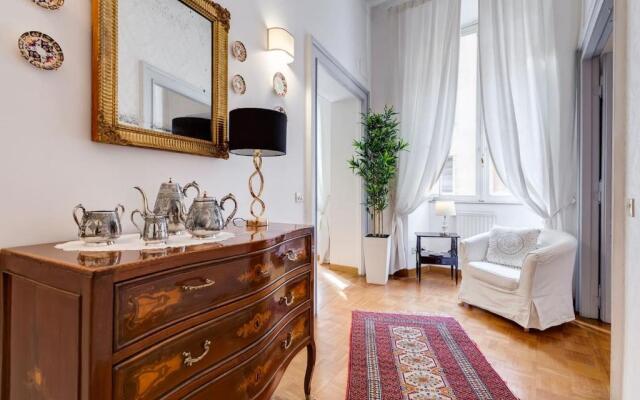 Pantheon Amazing Apartment