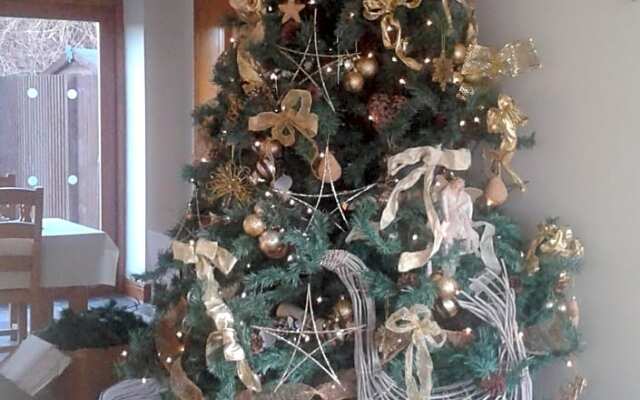 Cottage Lea's Country Hotel & Restaurant