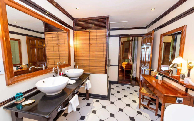 Savoy Hotel Yangon