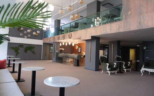 Karat Ayseli Otel