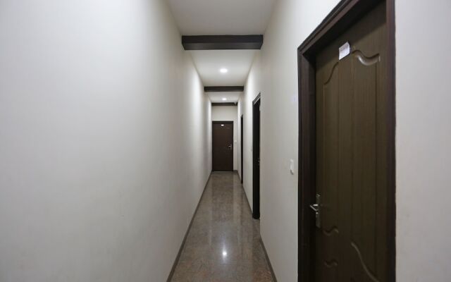 OYO 12027 Hotel Amara