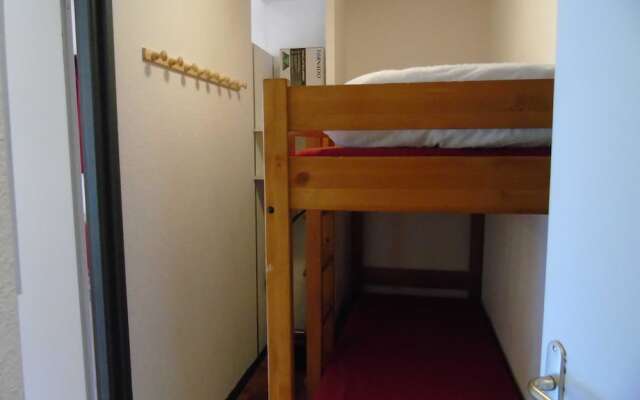 Lou Services Apartment CB40 LSI 001