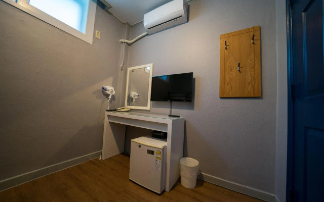 Beewon Guest House - Hostel