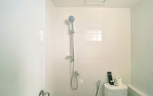 Comfy And Strategic Studio Apartment At Bassura City