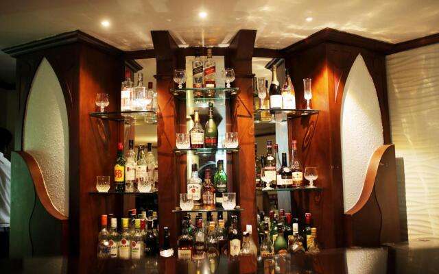 Oyo Premium Cochin Airport Extension