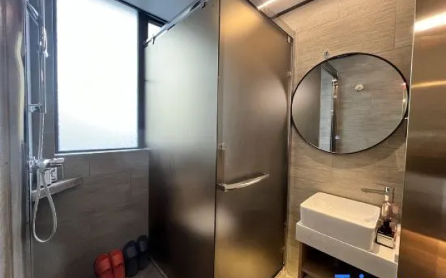 Tongbai Yun Hotel (Anqing Duxiu Avenue Greenland New Metropolis Branch)