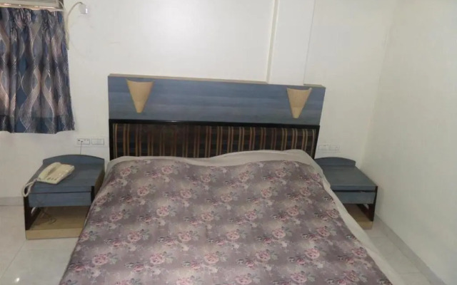 Vaibhav Hotel
