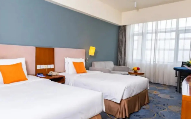Tianjin Binhai Saint Light Hotel