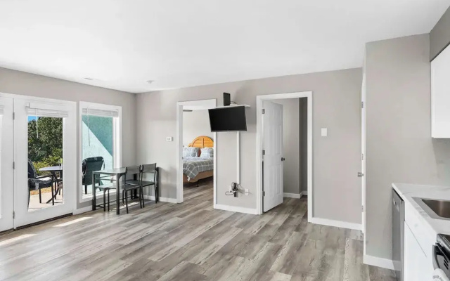 Waterview Oasis Stay for 4