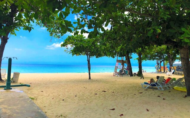 Negril Beach Club Condos