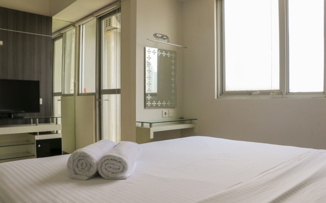 Comfort And Minimalist Studio At Maple Park Sunter Apartment – Guest Rooms – Jakarta