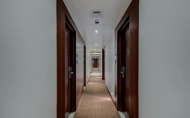 Edition O 30012 Near Malleswaram