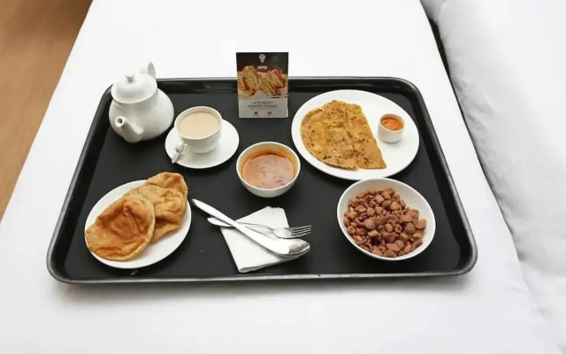 Hotel Lords By OYO Rooms