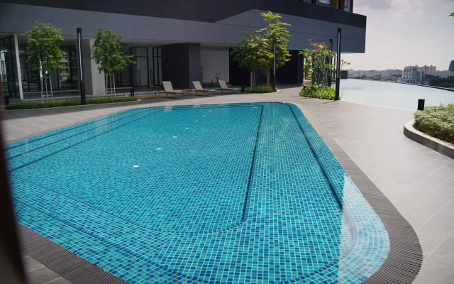 Wyndham Grand I-City