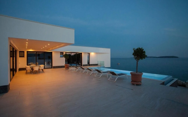 Villa Korkyra Beach in Potirna