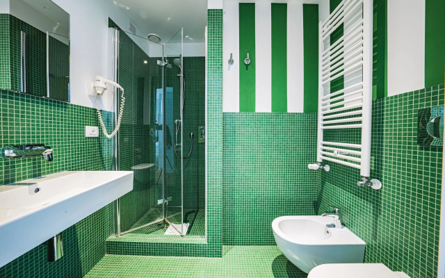 Capitals Luxury River